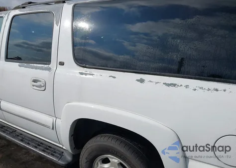 2004 Chevrolet Suburban 1500 Lt из США, поврежденный, VIN 1GNEC16Z84J110519